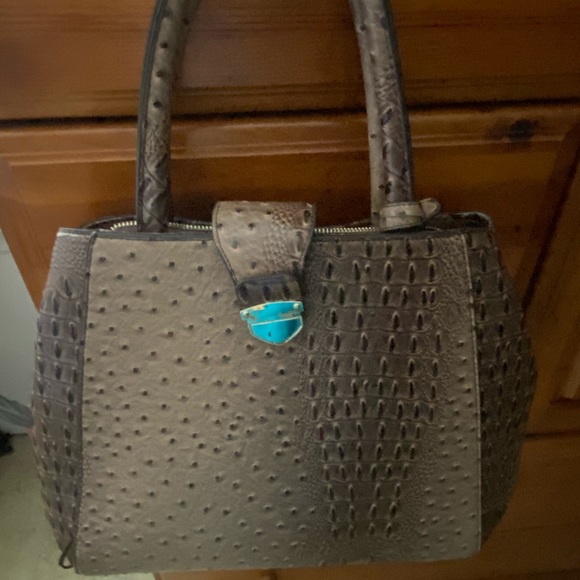 Purses - Picture 3 of 3